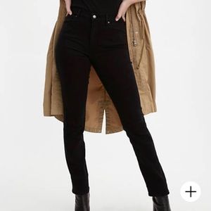 Levi’s 724 high rise straight jeans